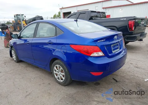 2013 Hyundai Accent Gls z USA, uszkodzony, nr VIN KMHCT4AE6DU487804